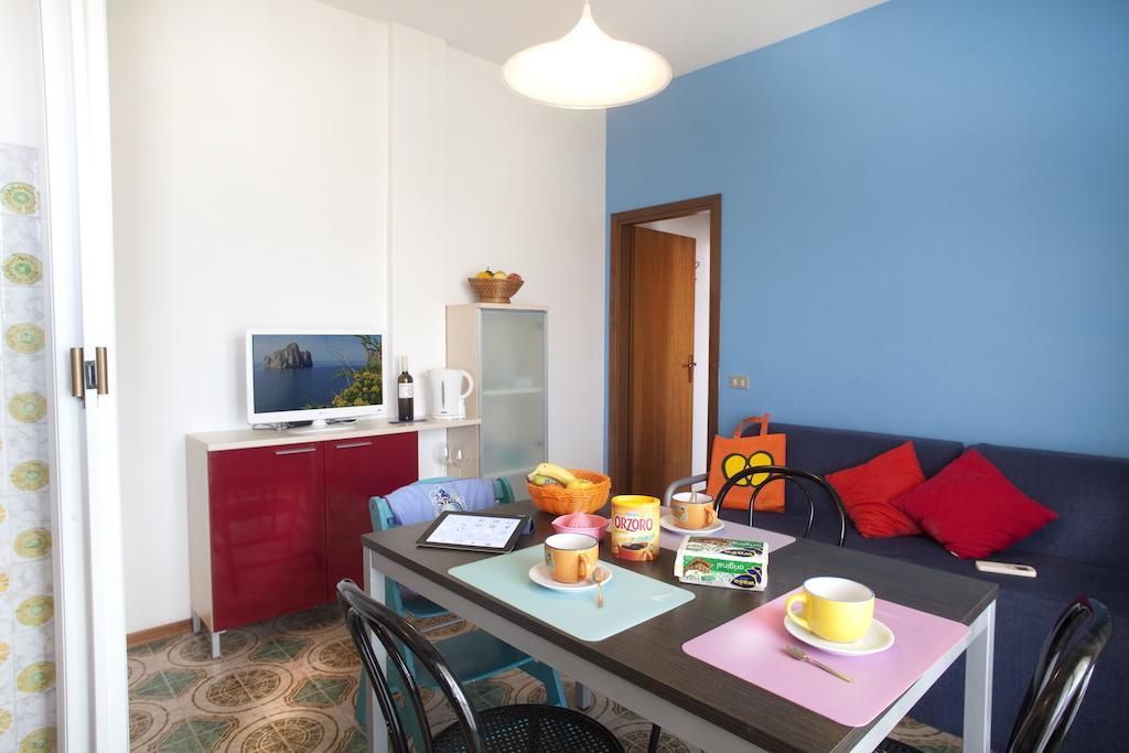 Residence Holiday ベラーリア・イジェア・マリーナ 部屋 写真